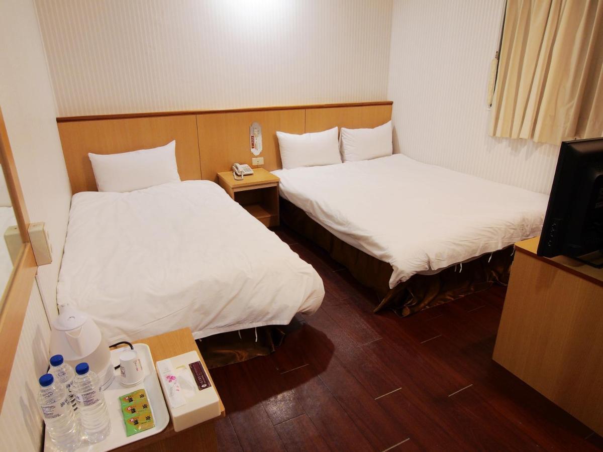 Yi Pin Yuan Hotel Tainan Buitenkant foto